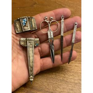 Etui à Ciseaux Et Nécessaire & Argent Et Acier & Vers 1600 & Haute Epoque France