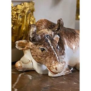 Meissen Small Porcelain Cow, Kaendler And Reinicke Model, Circa 1745-1750