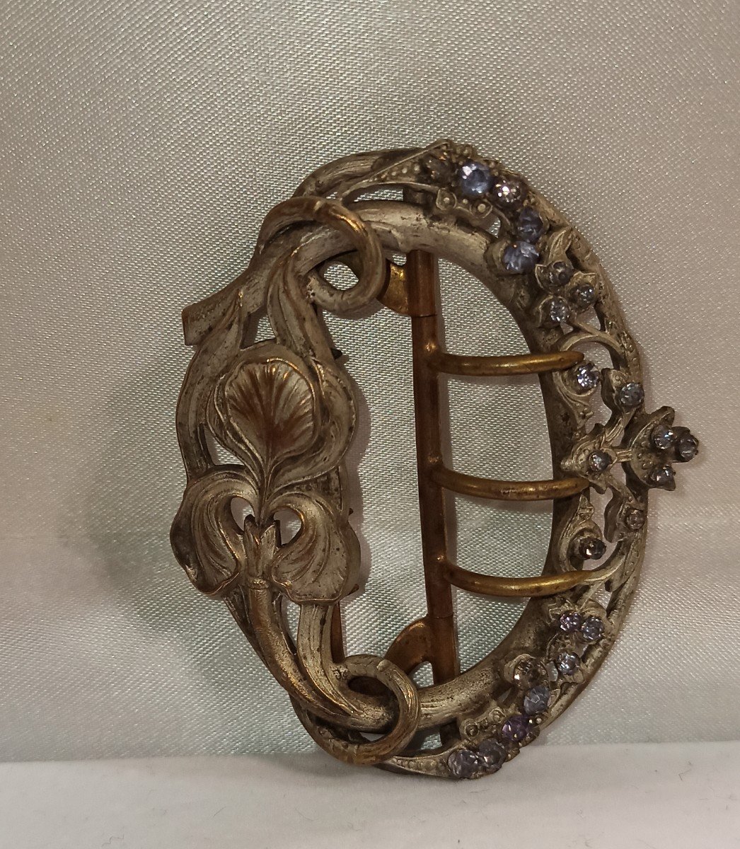 Boucle De Ceinture D époque Art Nouveau, Modèle  Aux Iris Circa 1900