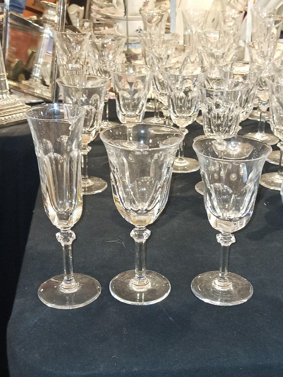 Partie De Service De Verres En Cristal Taille De Daum Modèle Gange Vers 1950