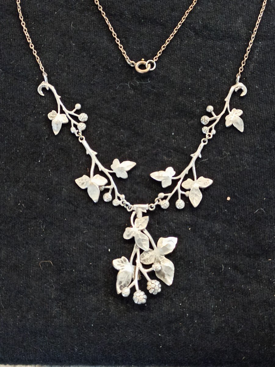 Collier Draperie De Style Art Nouveau En Métal Argenté Circa 1900-photo-3