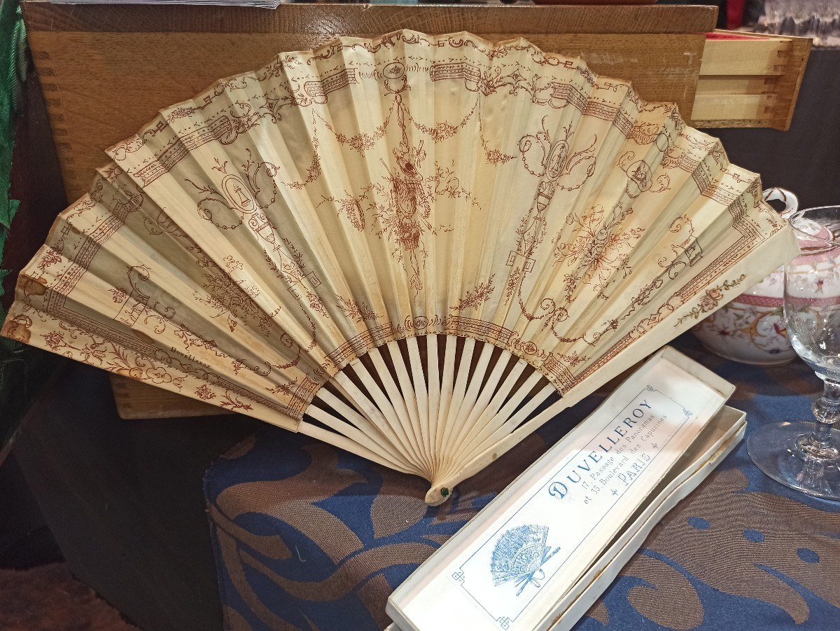 Silk Fan Decorated With Gallant Scenes, Signed Duvelleroy-photo-3
