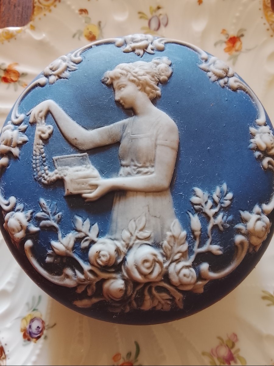 Limoges Biscuit Candy Dish In The Wedgwood Style, Circa 1900-photo-3