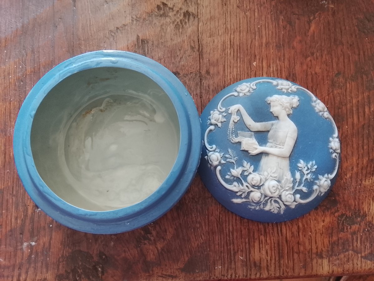 Limoges Biscuit Candy Dish In The Wedgwood Style, Circa 1900-photo-4