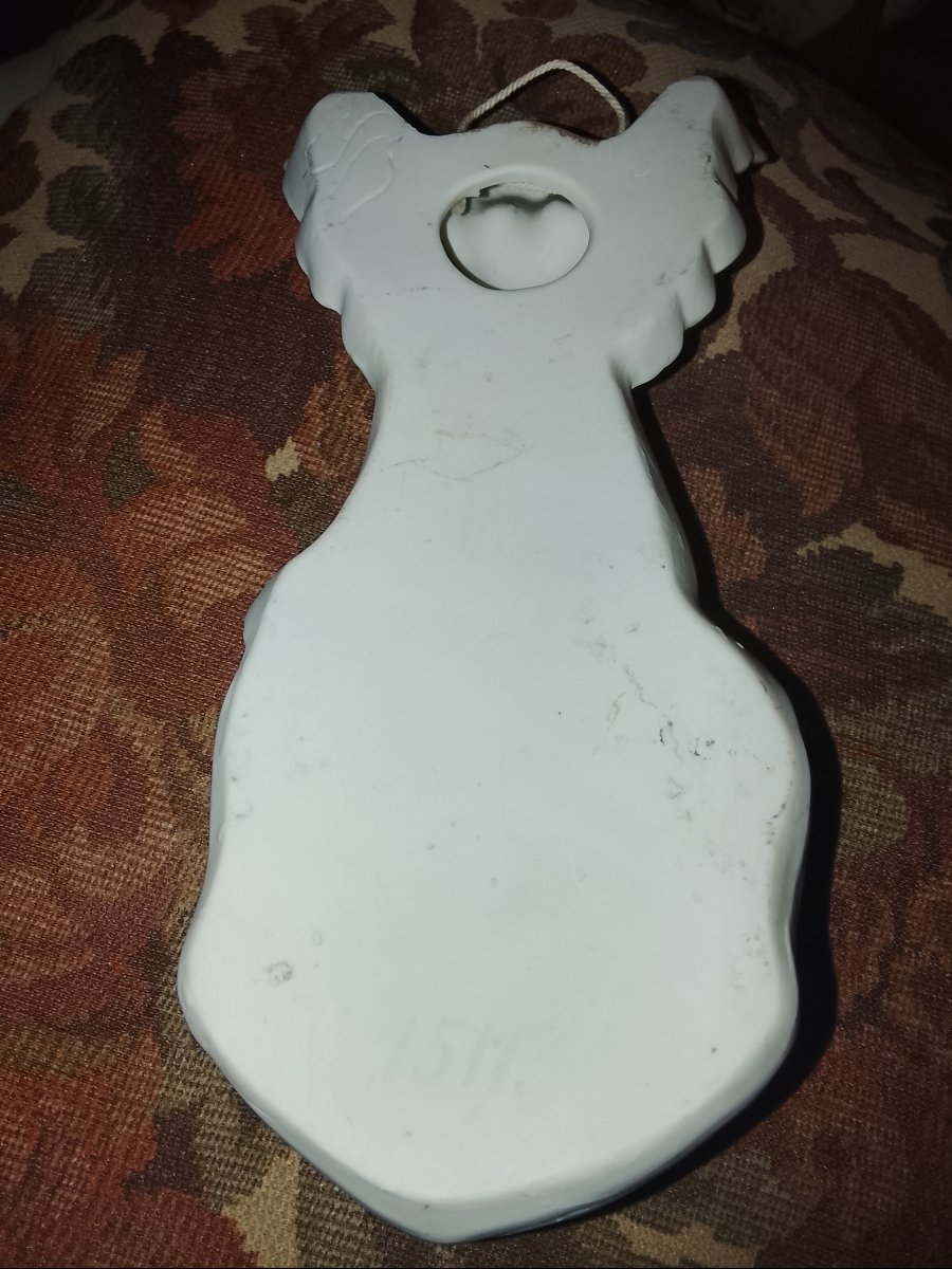 Benitier de chevet en biscuit  orné d un important ange protecteur de style Art Nouveau 1900-photo-4
