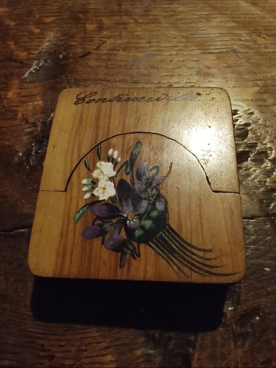 Porte montre en bois de buis souvenir de Contrexéville vers 1900-photo-2