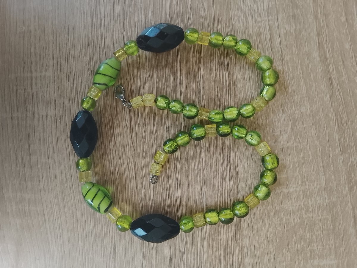 Collier en perles de verre de Murano vers 1930
