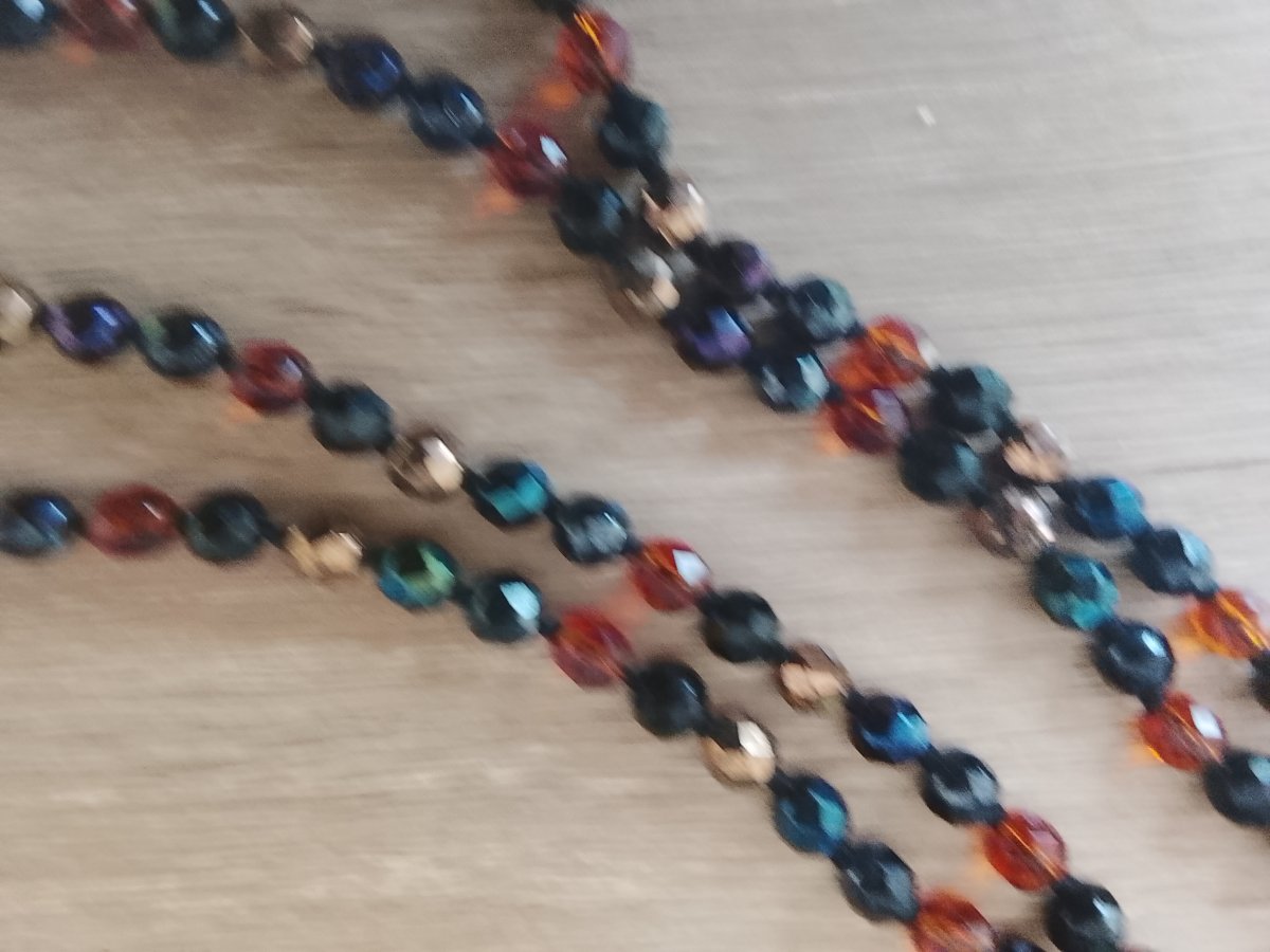 Collier en perles de verres facettées quatre rangs circa 1940-photo-2
