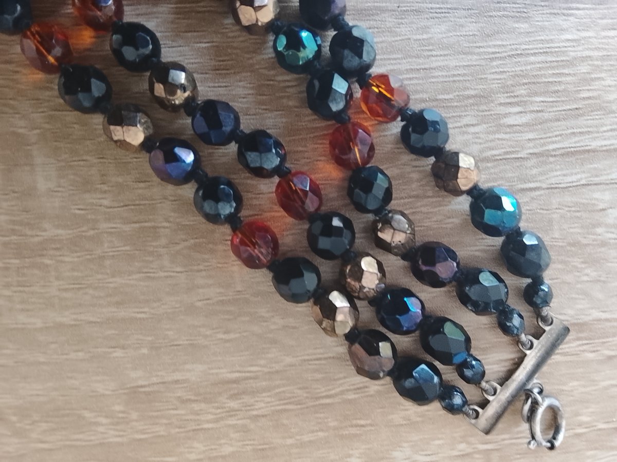 Collier en perles de verres facettées quatre rangs circa 1940-photo-5