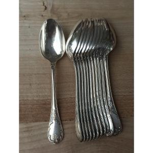Suite de 12 cuillères à café en métal argenté Christofle modèle marly