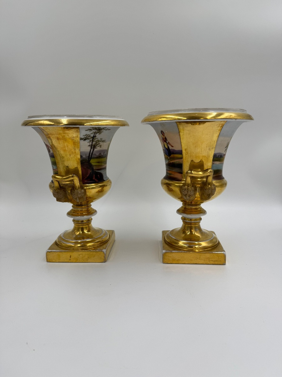 Paire de vases Médicis en porcelaine de Bruxelles (1840-1850)-photo-2