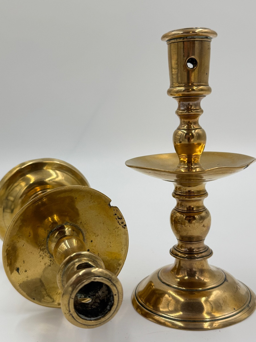 Pair Of Copper Disc Candlesticks, Holland (1700-1750)-photo-2