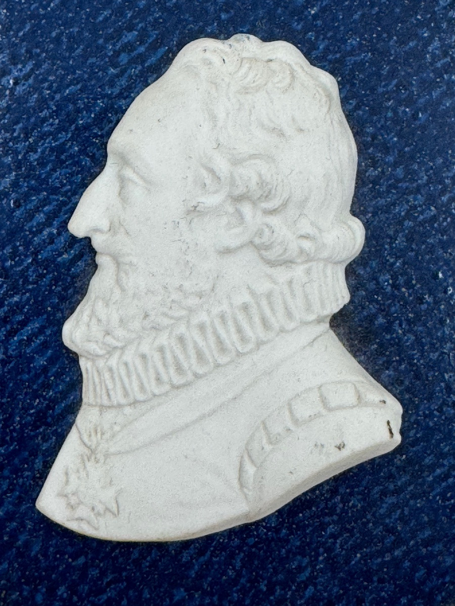 Portrait Medallion Of King Henry IV In Sèvres Porcelain-photo-2