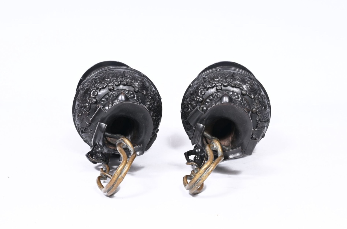 Impressive Pair Of Patinated Bronze Jugs (1870-1880)-photo-4