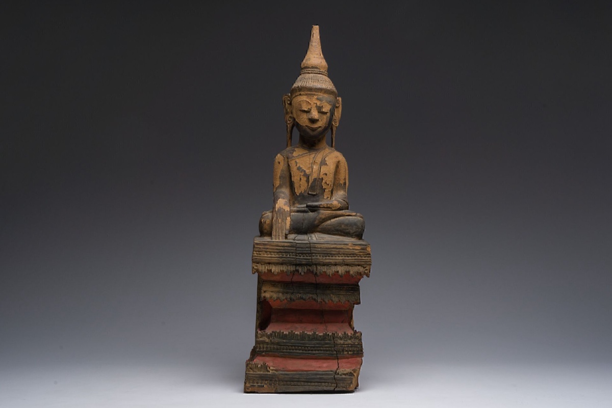 Burmese Buddha With Gold Lacquer, Myanmar, Mandalay Period (1860-1870)