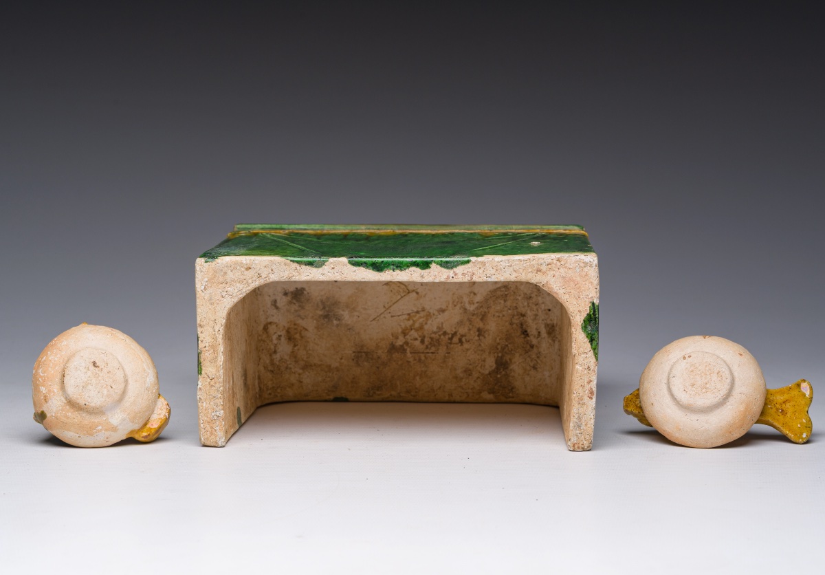 Table d'offrandes chinoise en cancan émaillé, Dynastie Ming (1368-1644)-photo-5