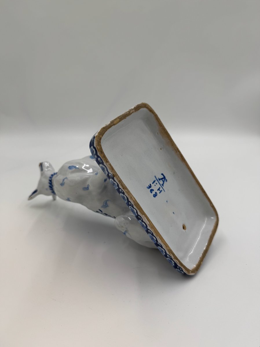 Sculpture d'un chien assis, Jacobus Halder, De Grieksche A-photo-1