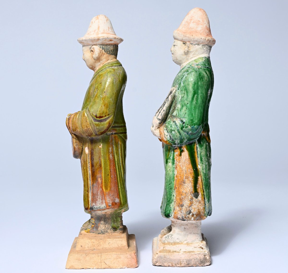Two Sculptures Of Chinese Servants, Ming Dynasty (1368-1644)-photo-3