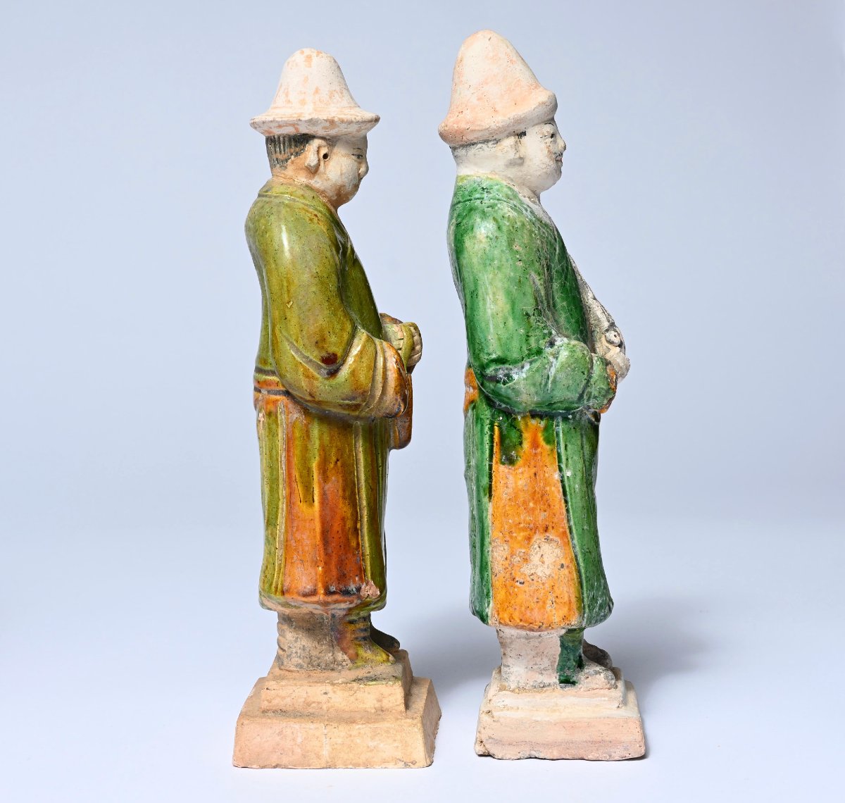 Two Sculptures Of Chinese Servants, Ming Dynasty (1368-1644)-photo-1