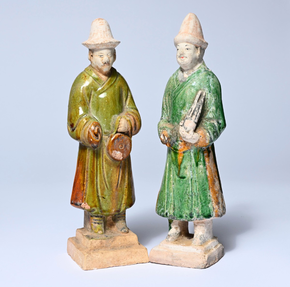 Two Sculptures Of Chinese Servants, Ming Dynasty (1368-1644)