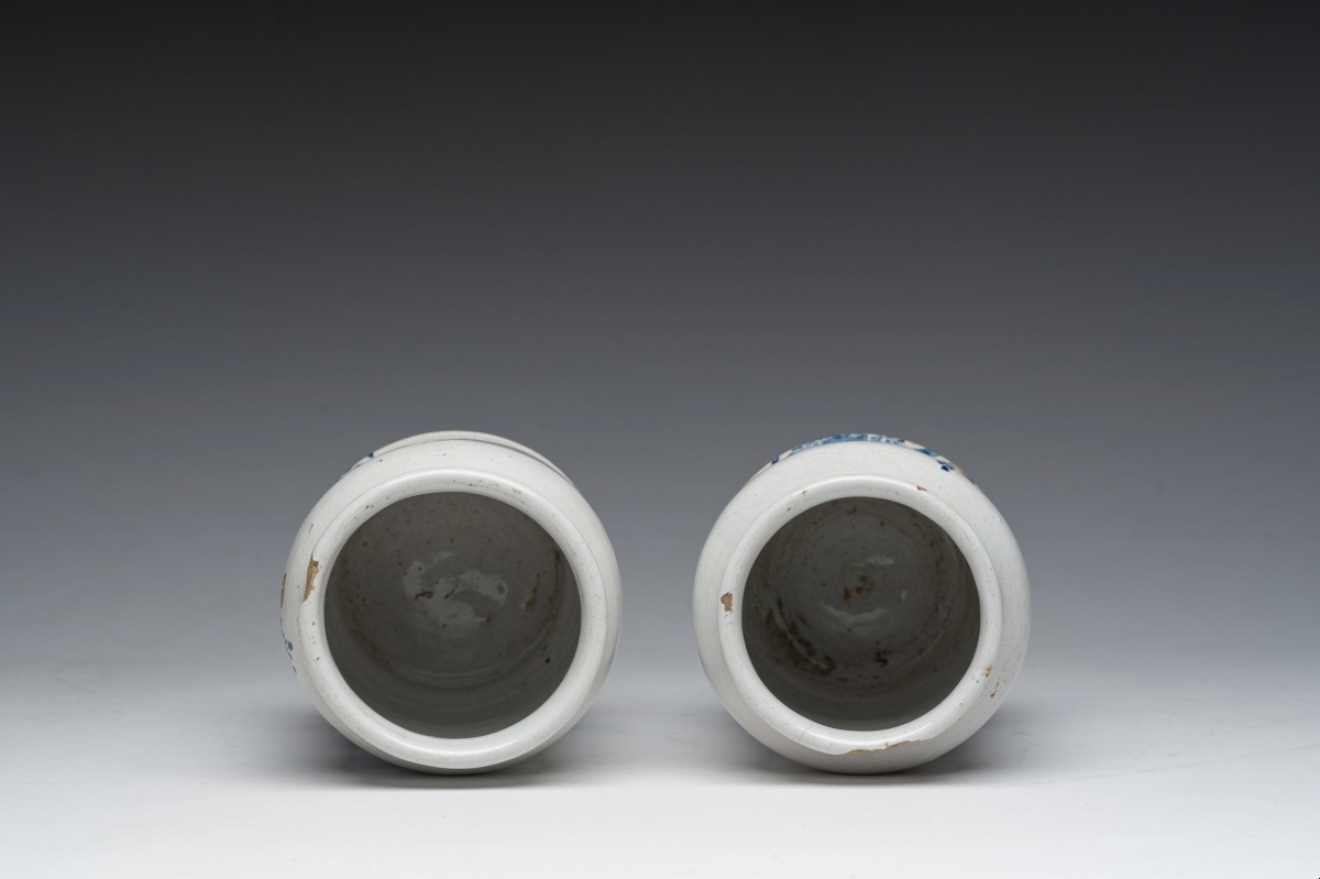 Paire de pots de pharmacie de Delft, « De Porceleyne Schotel », Pays-Bas, 1764-1772-photo-1