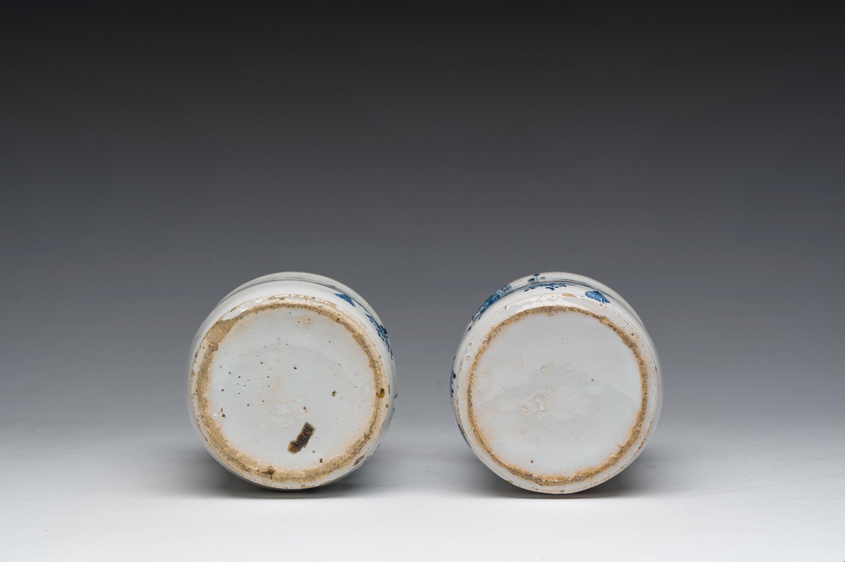 Paire de pots de pharmacie de Delft, « De Porceleyne Schotel », Pays-Bas, 1764-1772-photo-2