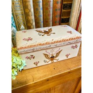 Chinese Famille Rose Porcelain Lidded Box
