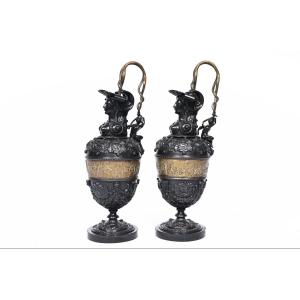 Impressive Pair Of Patinated Bronze Jugs (1870-1880)
