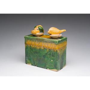 Chinese Enameled Cancan Offering Table, Ming Dynasty (1368-1644)