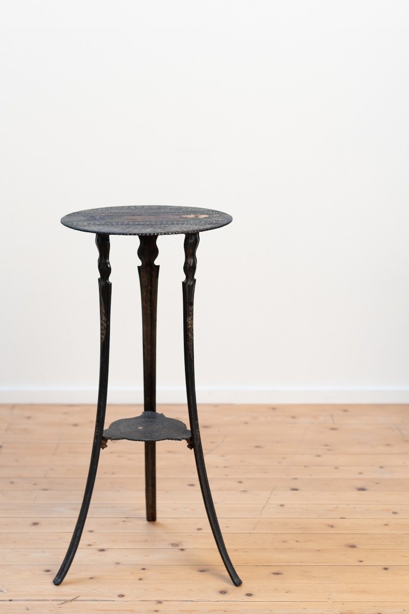 Art Nouveau Cast Iron High Side Table With Floral Patterns-photo-2