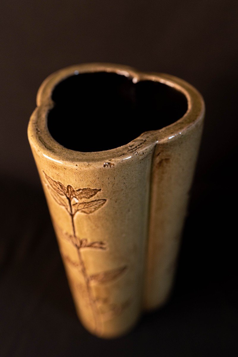 Vase En Forme De Trèfle Avec Motif d'Herbes Des Années 1970 par Raymonde Leduc-photo-3