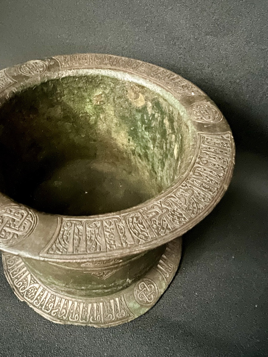 Islamic Bronze Mortar With Kufic Inscription – Mamluk Or Syria, 13th–15th Century-photo-7