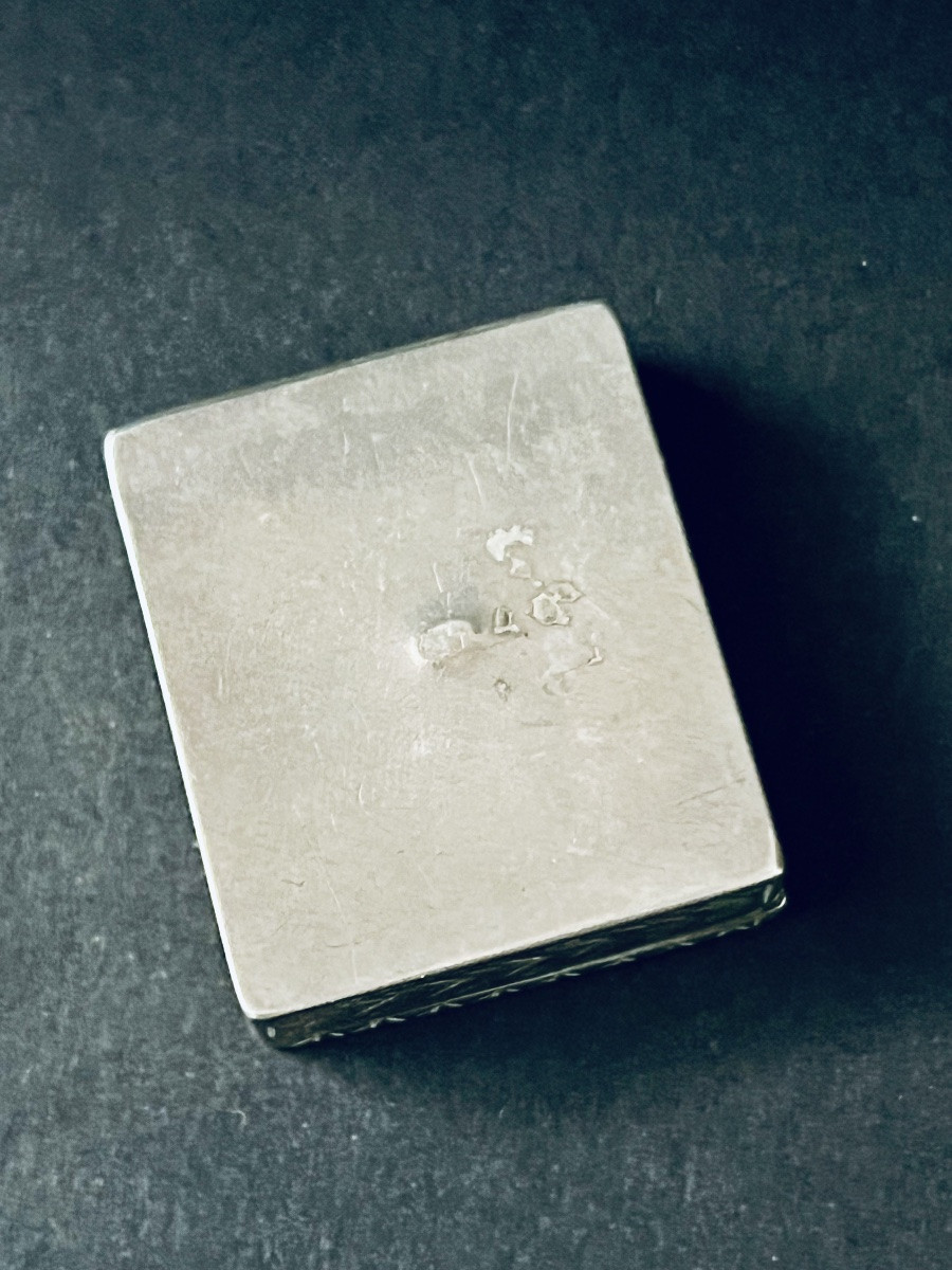 Pilulier en Argent - La Vierge et l’Enfant - XIXè -photo-2