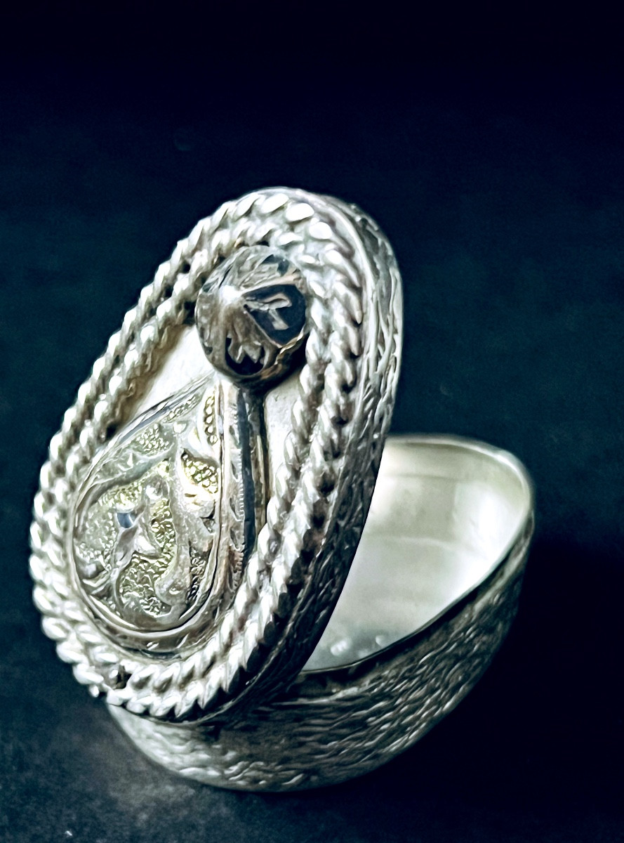 Pilulier en forme de bourse en argent - Empire Ottoman - XIXè