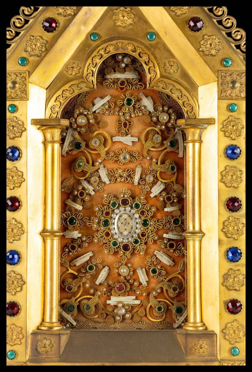 Spectaculaire reliquaire monumental – Vraie Croix et reliques du Christ – Style Néogothique -photo-1