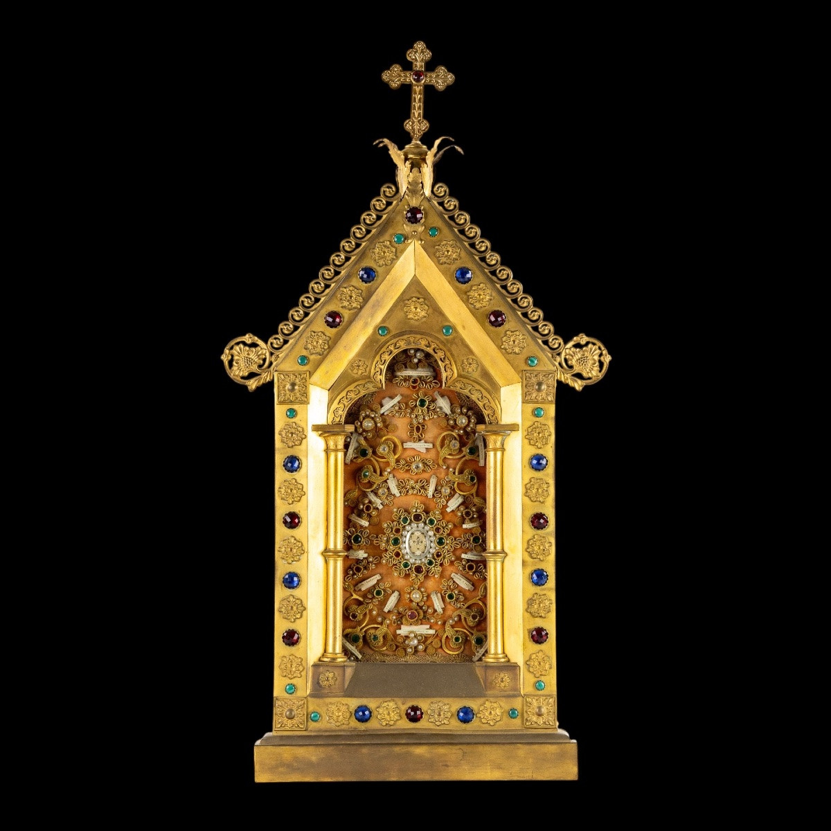 Spectaculaire reliquaire monumental – Vraie Croix et reliques du Christ – Style Néogothique -photo-2