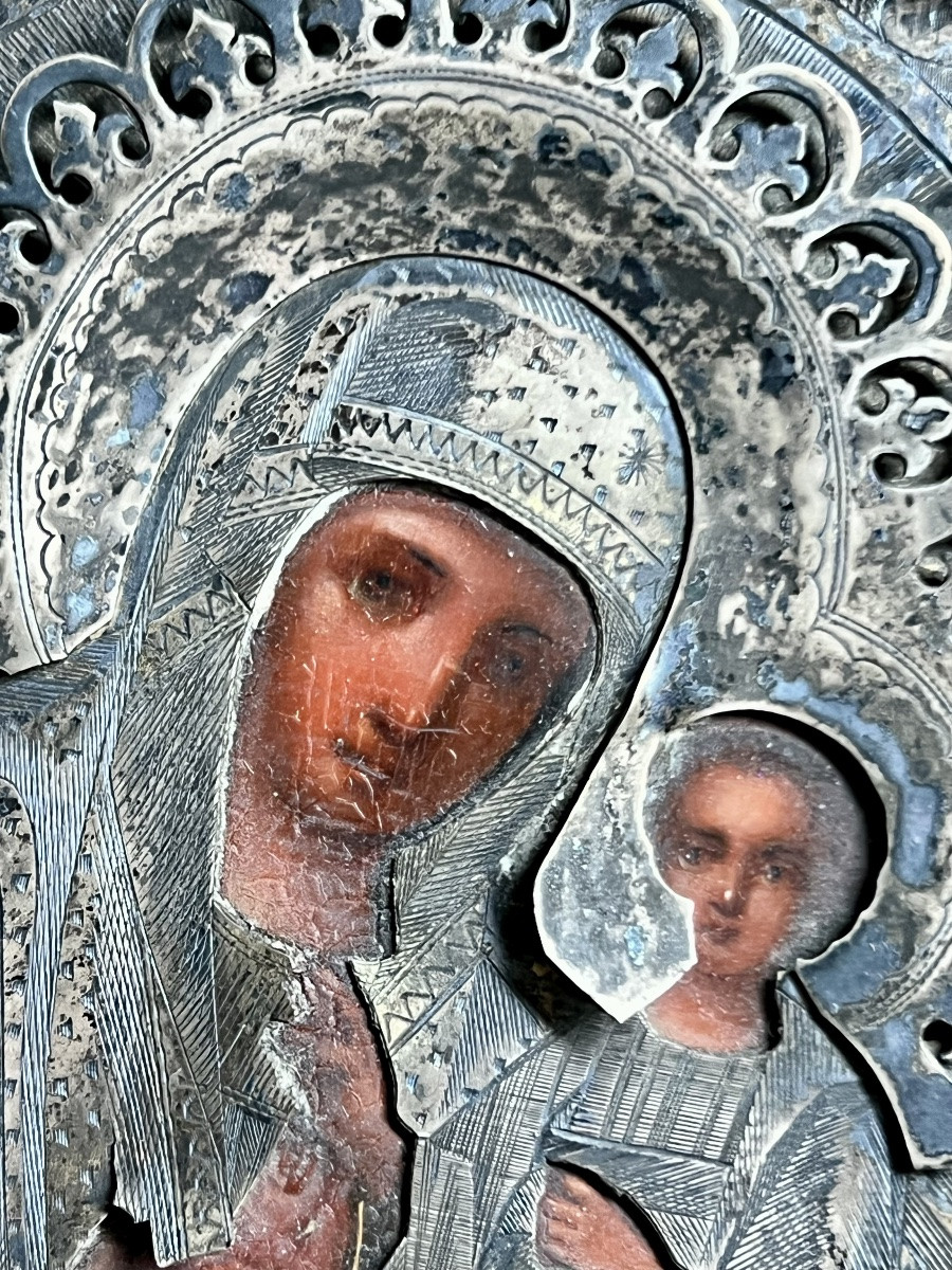Antique Orthodox Icon Of The Kazan Mother Of God – Engraved Silver Riza – Russia, 19th Century -photo-1