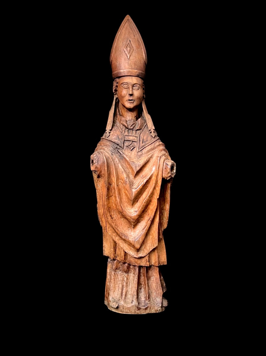 Statue gothique en bois représentant un évêque – XIVe / XVe siècle