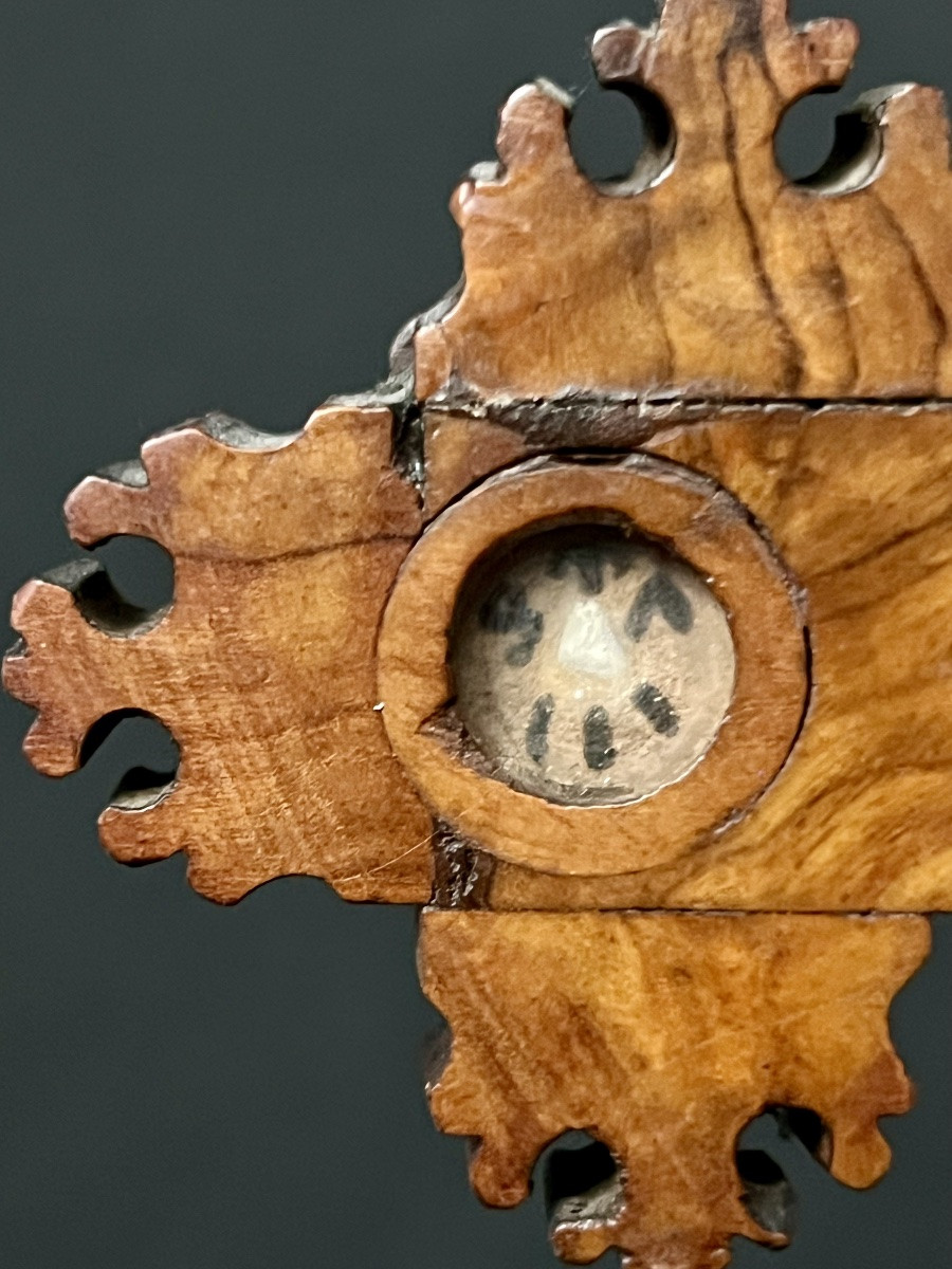 Carved Wooden Reliquary Crucifix – Containing 13 Relics Of Saints – 18th/19th Century-photo-7