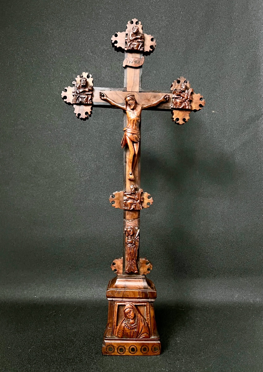 Carved Wooden Reliquary Crucifix – Containing 13 Relics Of Saints – 18th/19th Century