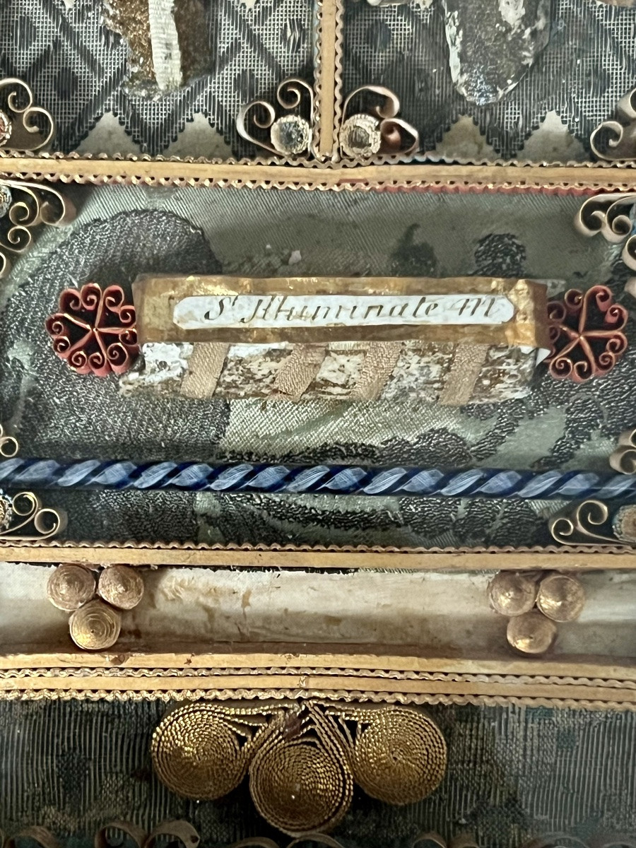 Baroque Reliquary Paperolles Containing Numerous Relics Of Holy Martyrs - 19th Century-photo-2