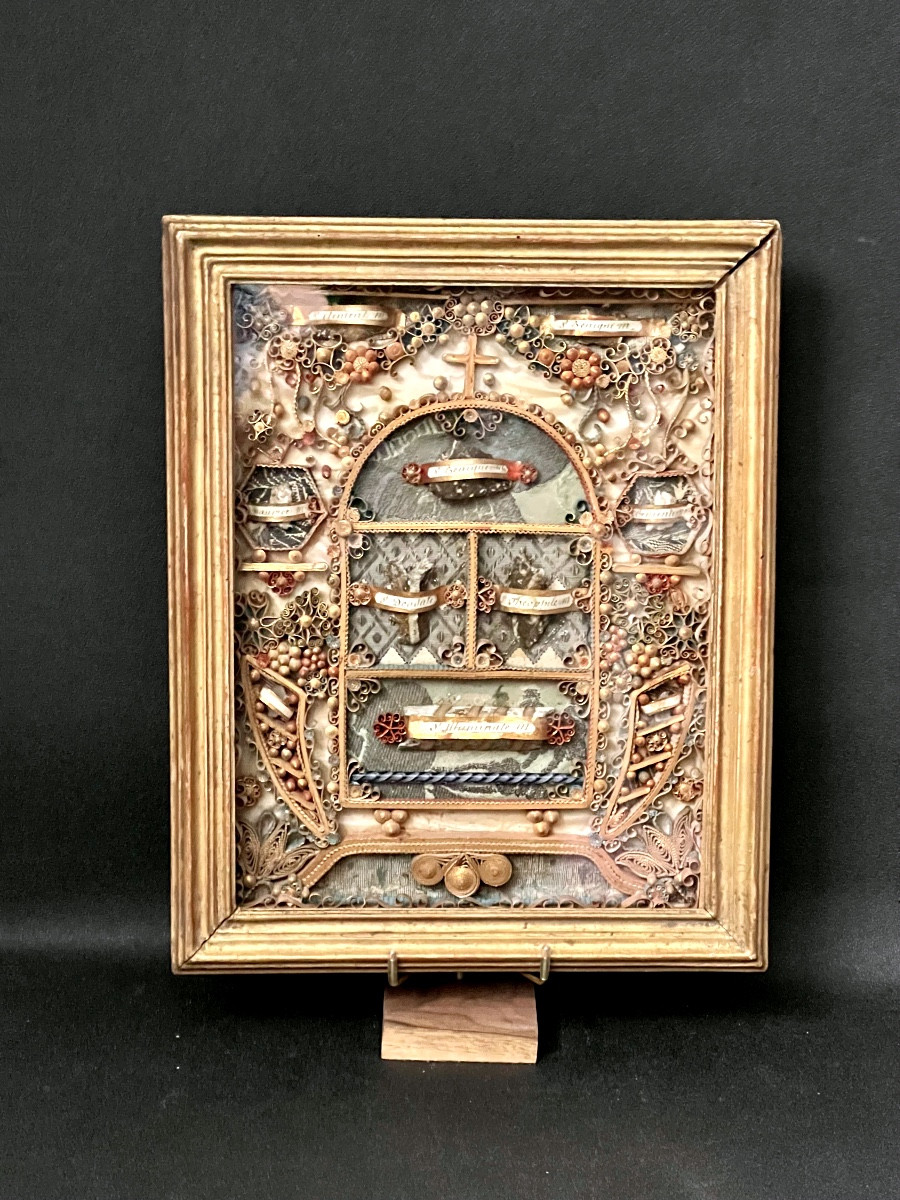 Baroque Reliquary Paperolles Containing Numerous Relics Of Holy Martyrs - 19th Century