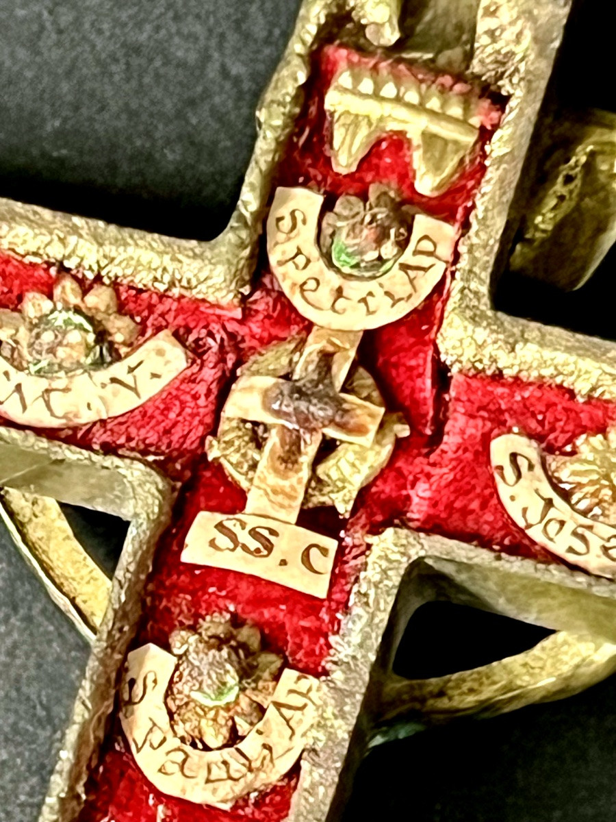 Croix reliquaire contenant 9 reliques dont un fragment de la Sainte Croix – XIXe - France-photo-2
