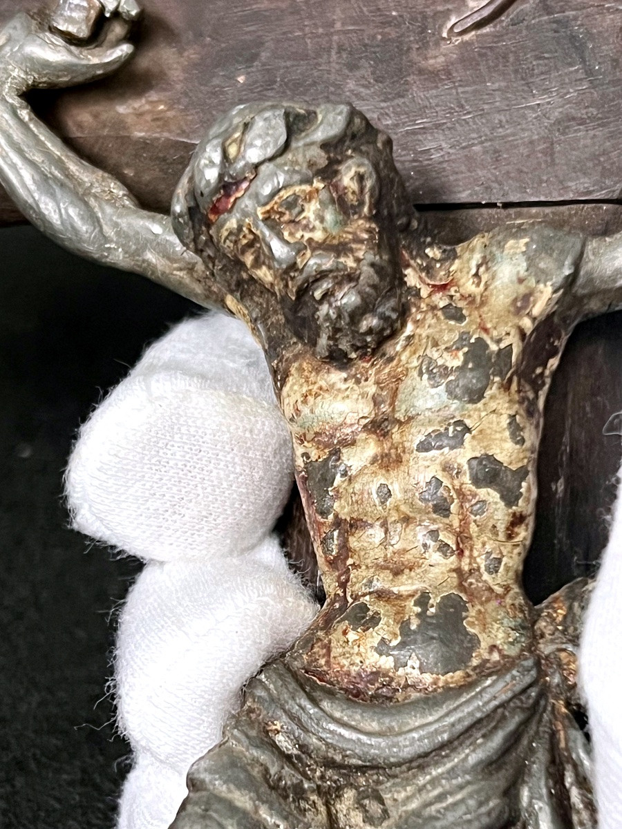Antique Carved Wooden Crucifix And Polychrome Alloy Christ – 17th Or 18th Century – Italy-photo-3