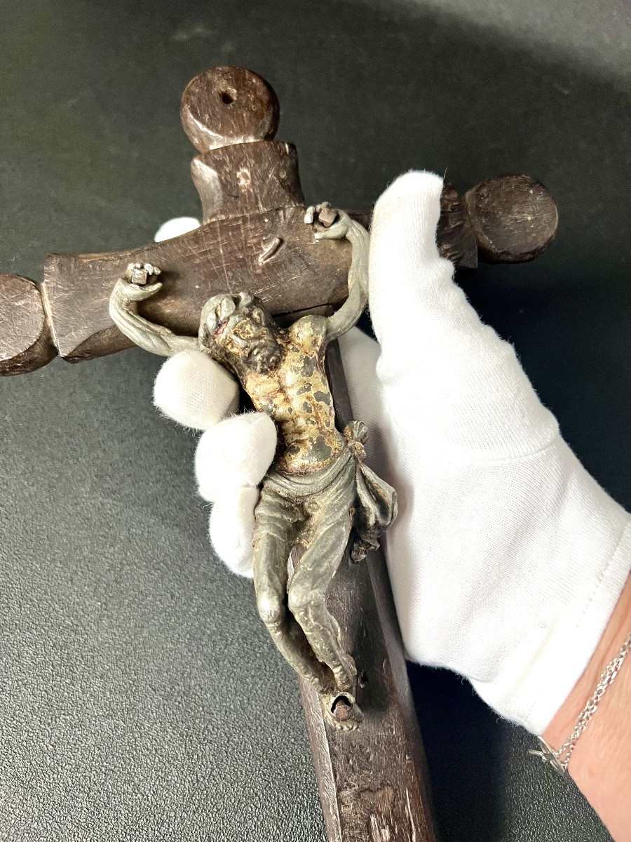 Antique Carved Wooden Crucifix And Polychrome Alloy Christ – 17th Or 18th Century – Italy-photo-5