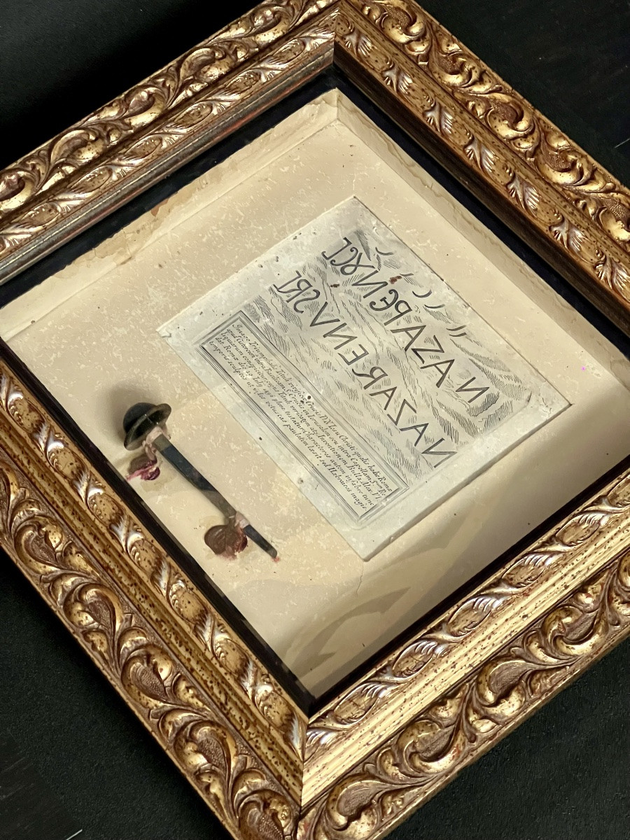 Cadre-reliquaire avec relique de clou de la Crucifixion et représentation du Titulus Crucis -photo-1