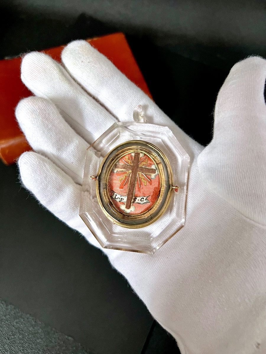 Reliquaire de la Vraie Croix – cristal taillé et papierolles – XIXe siècle-photo-2