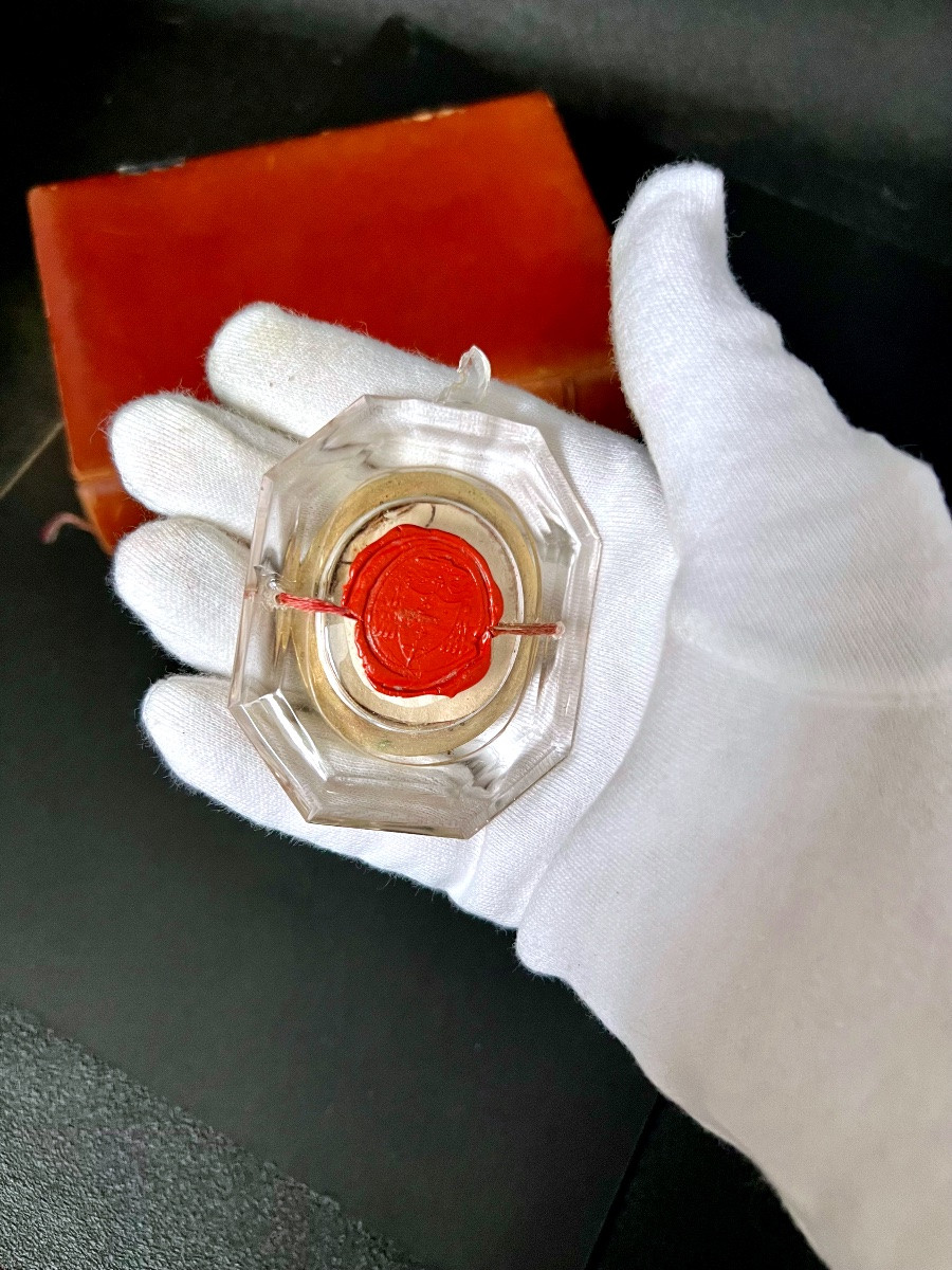 Reliquaire de la Vraie Croix – cristal taillé et papierolles – XIXe siècle-photo-3