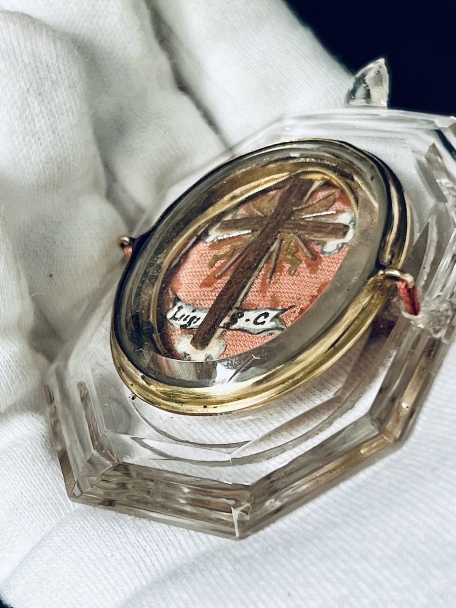 Reliquaire de la Vraie Croix – cristal taillé et papierolles – XIXe siècle-photo-4