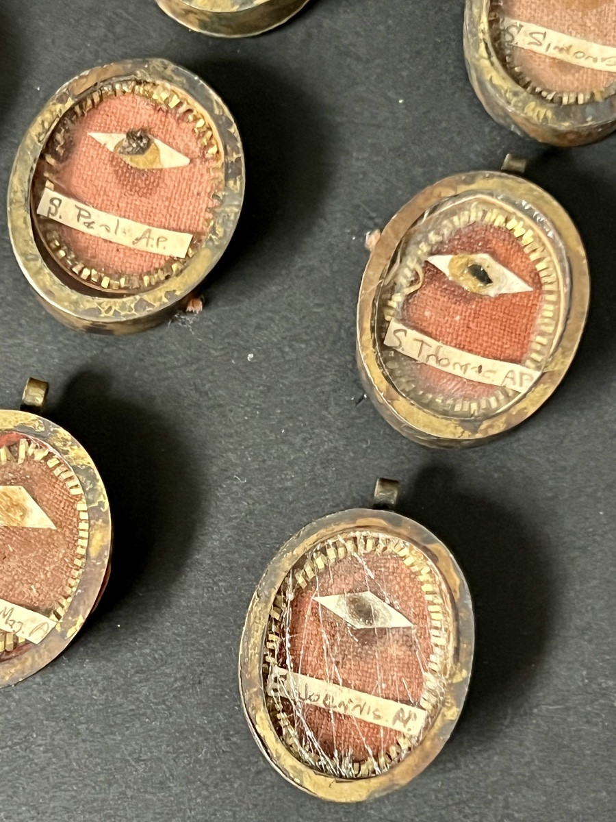 Ensemble de 12 reliquaires des Apôtres, XVIIIe – début XIXe siècle-photo-5